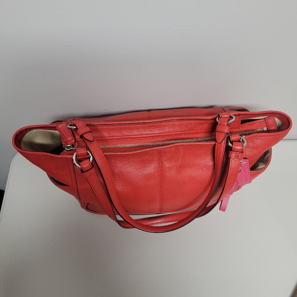 Coach Park Leather Carrie Large Tote Shoulder Bag. - Picture 8 of 16